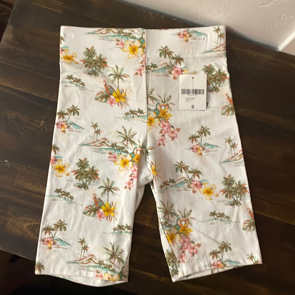 NWT Forever 21 tropical shorts